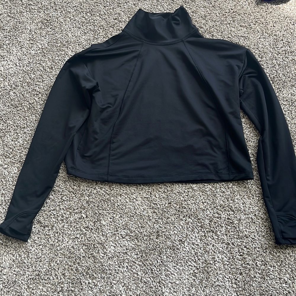 Athleta Whistler Mock Neck Top Size Small Black